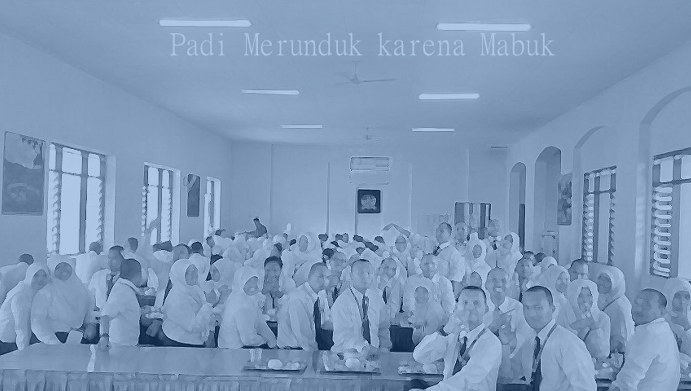 Padi Merunduk karena Mabuk